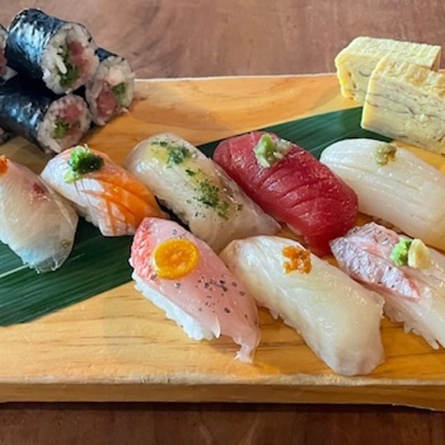 Chef's Choice Nigiri Set 2 (8pcs).